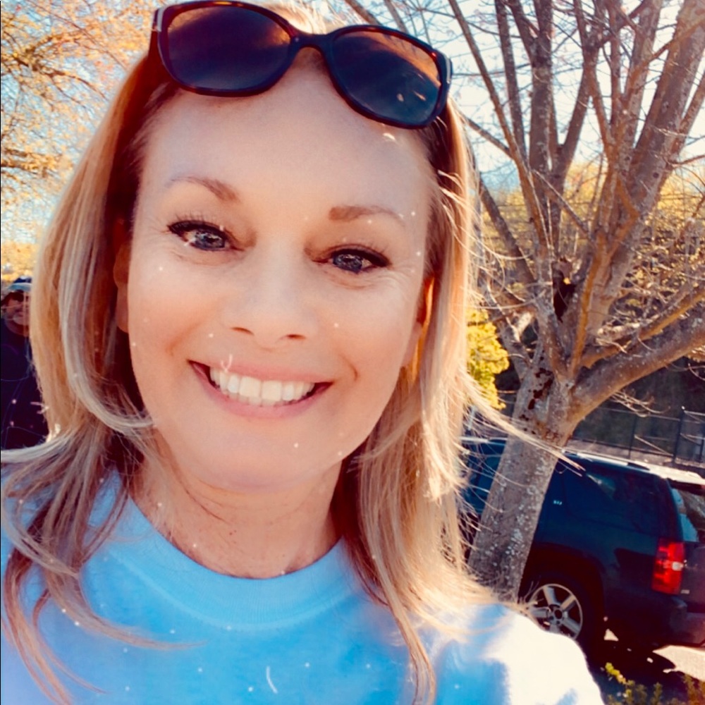 🎁Posh Ambassador🇺🇸Christie Anderson🇺🇸